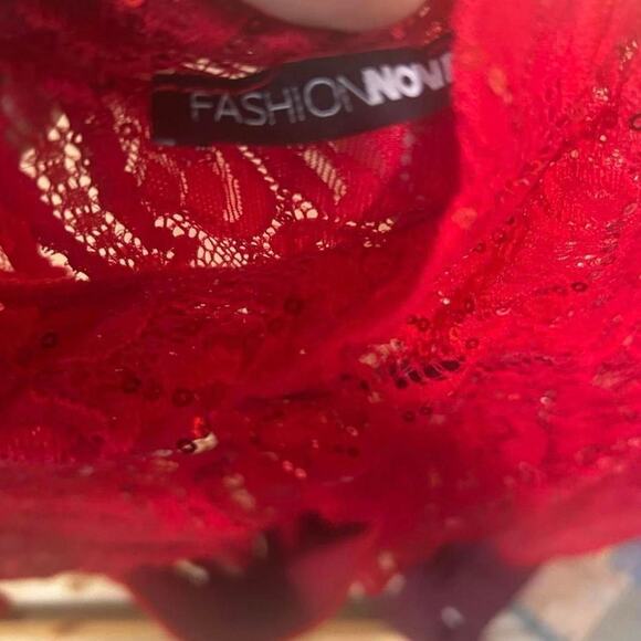 Fashion Nova Dress Red Small NWOT never worn Sexy Lace - Picture 4 of 5